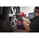 MILWAUKEE Avvitatore ad impulsi alta coppia ½″ M18 FUEL™ con anello di frizione - immagine 4