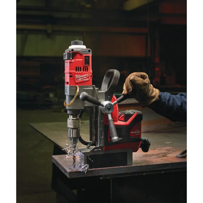 MILWAUKEE Magnetic Drill - Luca Castelli SA Svizzera
