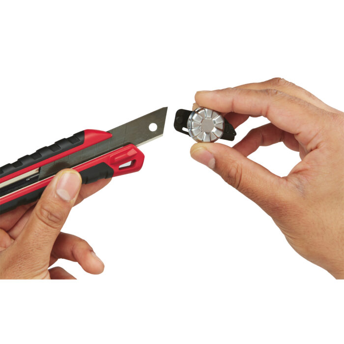 Couteau à lame segmentée