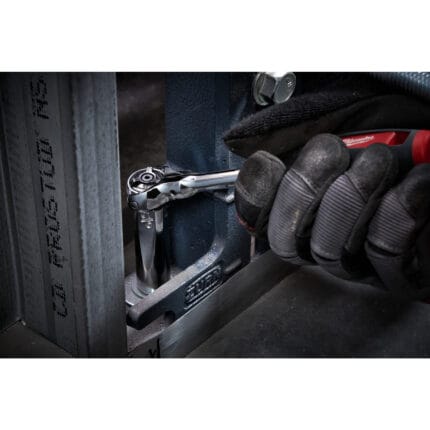 set di cricchetto inclinabile e bussole