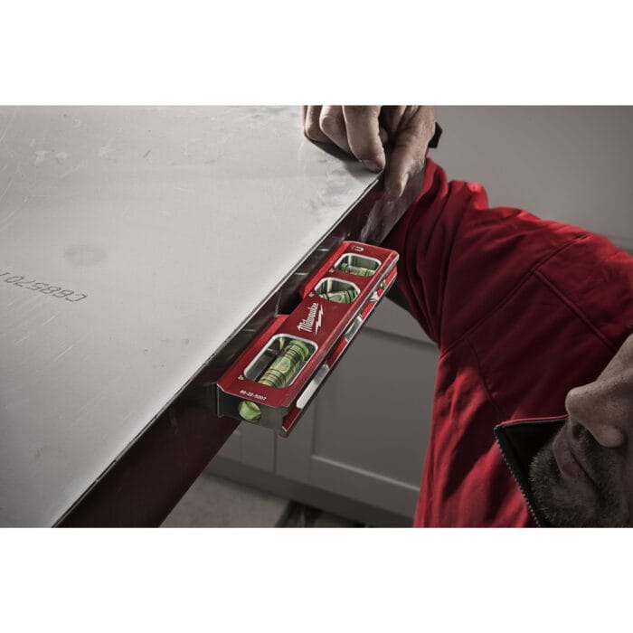 milwaukee livella torpedo compatta