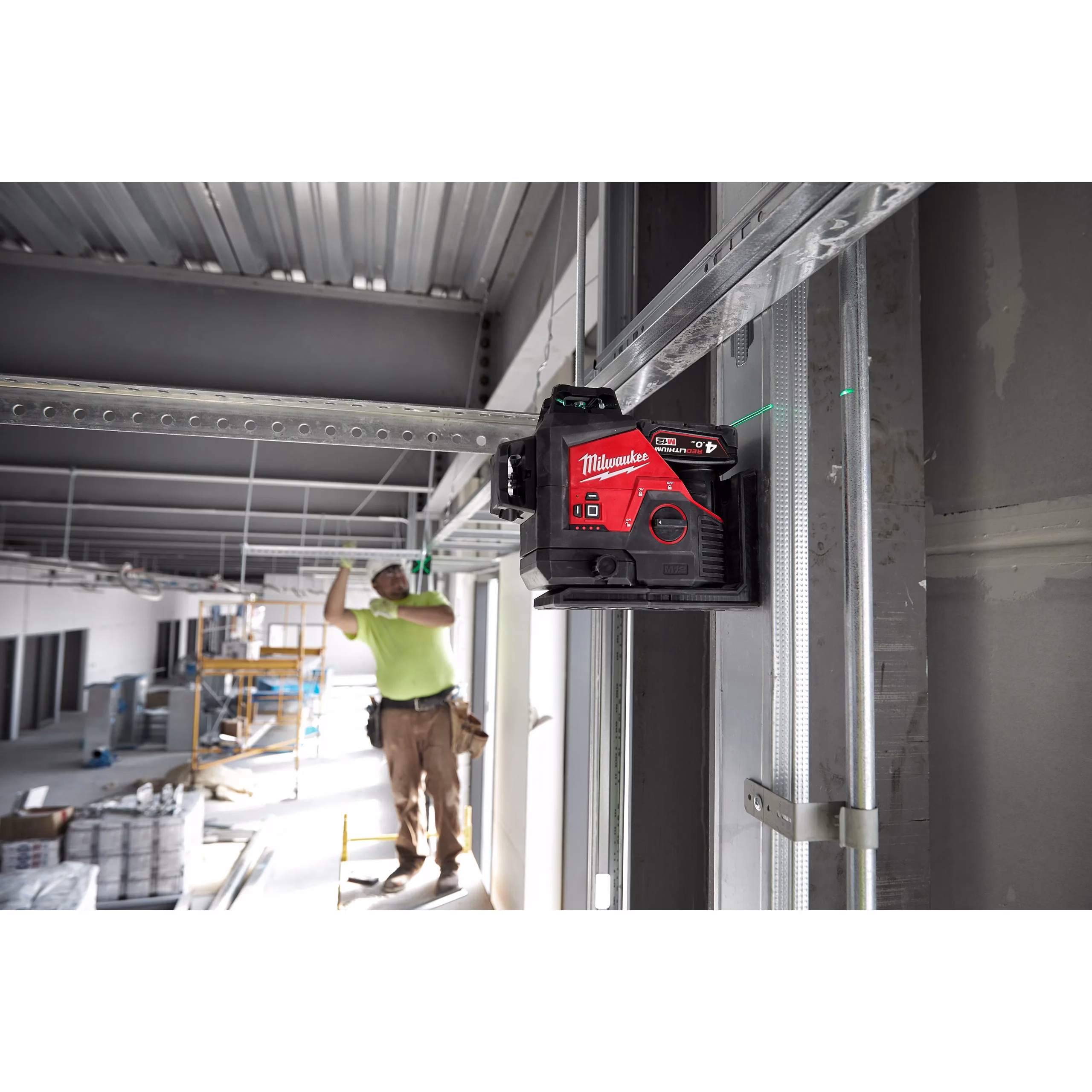 milwaukee laser lineare verde m12™ a 3 linee 360° milwaukee laser lineare verde m12™ a 3 linee 360°