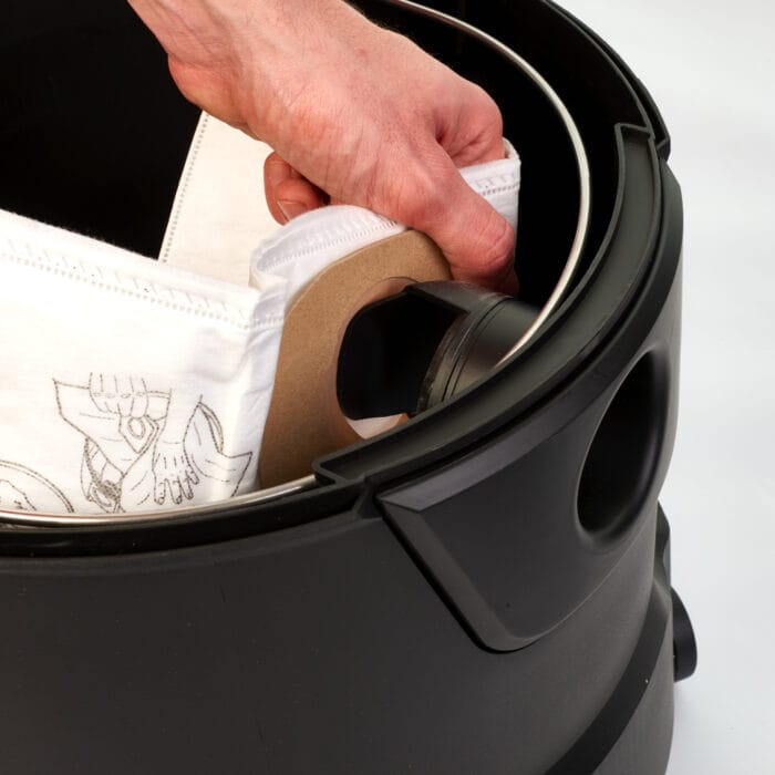 milwauke aspiratore 25l con pulizia filtro semiautomatica classe l