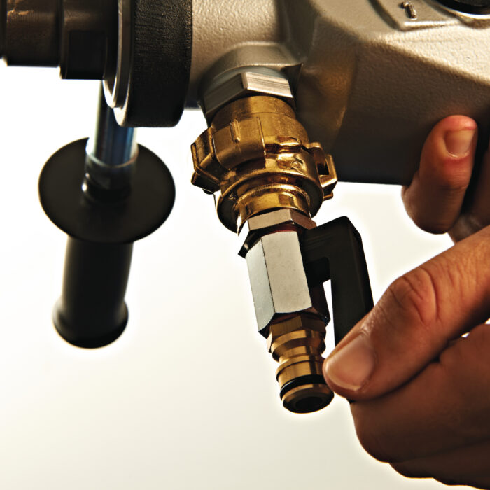 Milwaukee 3-Gang-Kernbohrmaschine für Nass- und Trockenbohrungen