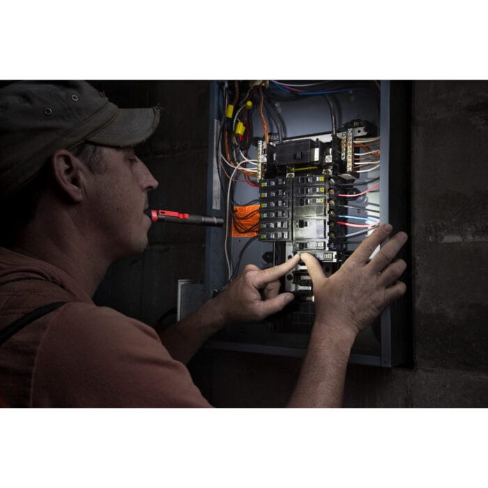 milwauke torcia a penna compatta 100l