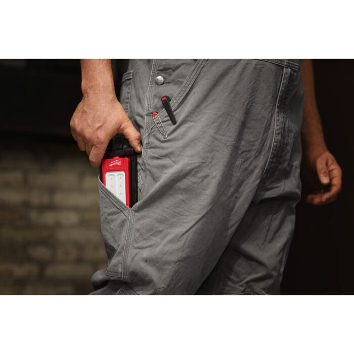 milwaukee torcia tascabile pieghevole con batteria interna ricaricabile