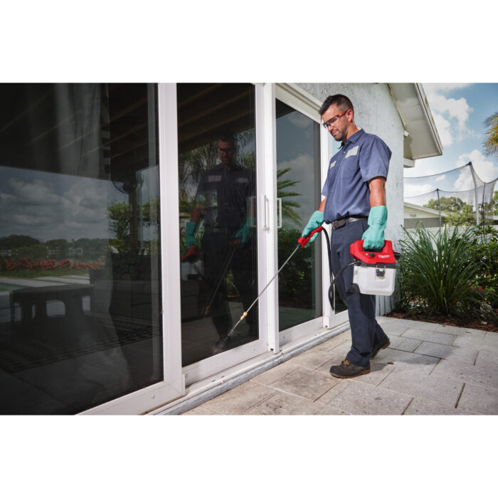 milwaukee pompa irroratrice per agenti chimici m12™ da 3.7 l milwaukee pompa irroratrice per agenti chimici m12™ da 3.7 l