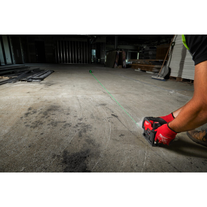 milwauke laser lineare verde m12™ a 2 linee con 2 punti piombo milwauke laser lineare verde m12™ a 2 linee con 2 punti piombo