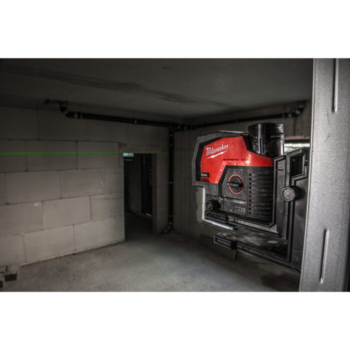 milwauke laser lineare verde m12™ a 2 linee con 2 punti piombo milwauke laser lineare verde m12™ a 2 linee con 2 punti piombo