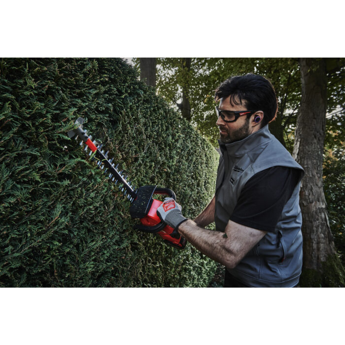 Milwaukee m18 fuel™ taille-haie 45 cm lame double face.