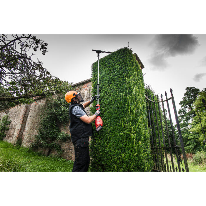 Milwaukee taille-haie à perche
