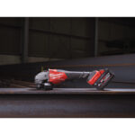milwaukee smerigliatrice angolare alte performance da 125 mm con velocità regolabile m18 fuel™ con avvio a paletta e one key™