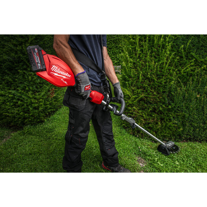 Milwaukee multitool quik lok™ m18 fuel™ outil de jardinage.