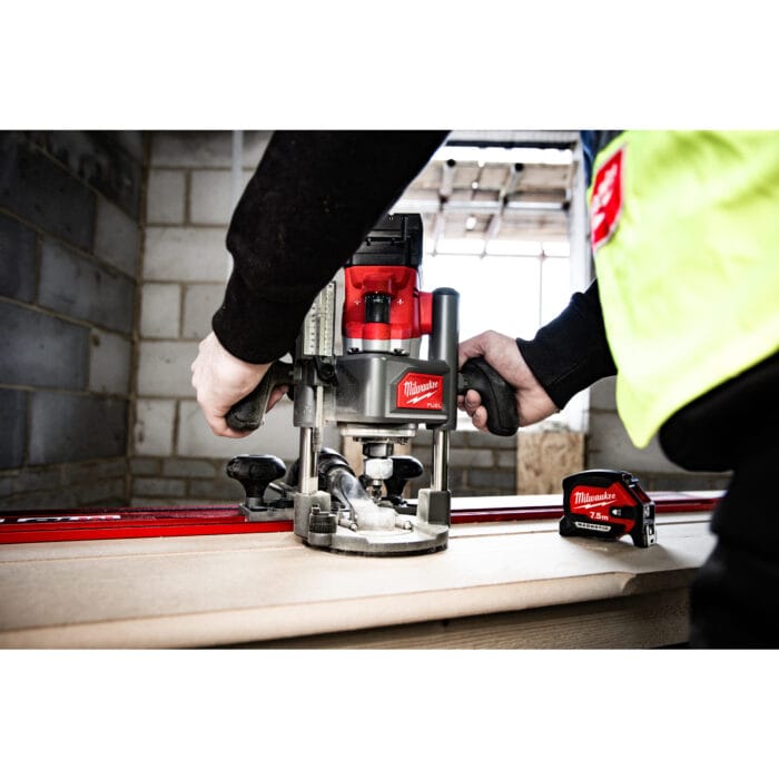 milwaukee m18 fuel™ router with 12 mm collet