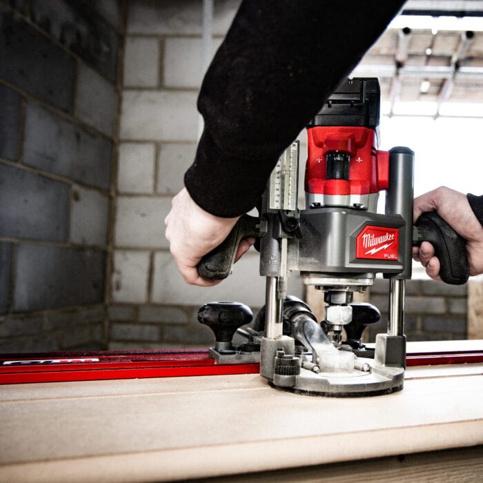 milwaukee m18 fuel™ router with 12 mm collet