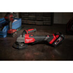 milwaukee smerigliatrice angolare 125 mm m18 fuel™ con doppio interruttore, velocità variabile e one key™