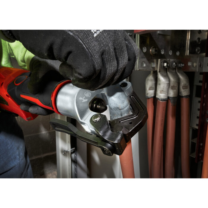 Sertisseuse hydraulique milwauke sans matrices m18™ force logic™. Sertisseuse hydraulique milwauke sans matrices m18™ force logic™.