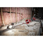 milwauke torre faro led multidirezionale con treppiede m18™ 6.000 lumen e caricabatterie batteria/corrente