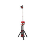 milwauke torre faro led multidirezionale con treppiede m18™ 6.000 lumen e caricabatterie batteria/corrente