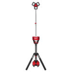milwauke torre faro led multidirezionale con treppiede m18™ 6.000 lumen e caricabatterie batteria/corrente