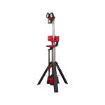 milwauke torre faro led multidirezionale con treppiede m18™ 6.000 lumen e caricabatterie batteria/corrente