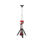 milwauke torre faro led multidirezionale con treppiede m18™ 6.000 lumen e caricabatterie batteria/corrente