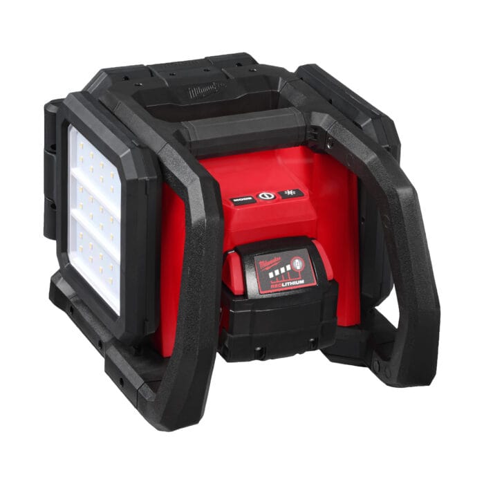 milwaukee faro led da cantiere m18™ con 3 teste multidirezionali batteria/corrente