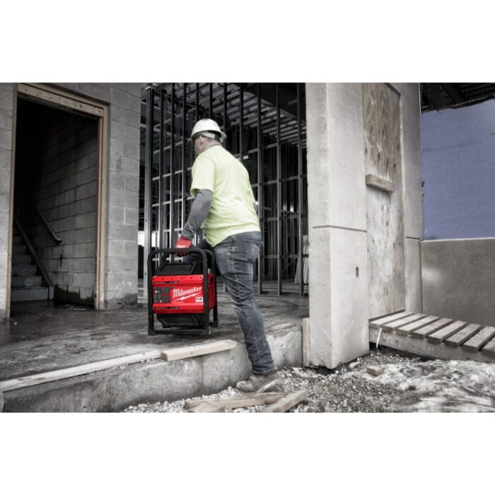 Générateur Milwaukee 3 600/1 800w mx fuel™