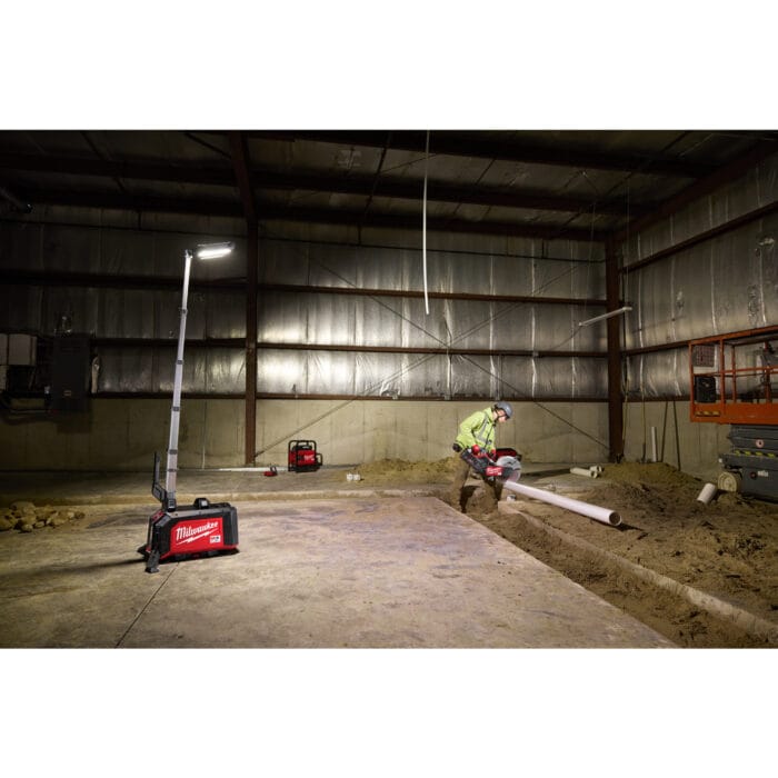 milwaukee torre faro compatta mx fuel™ packout™ batteria/corrente