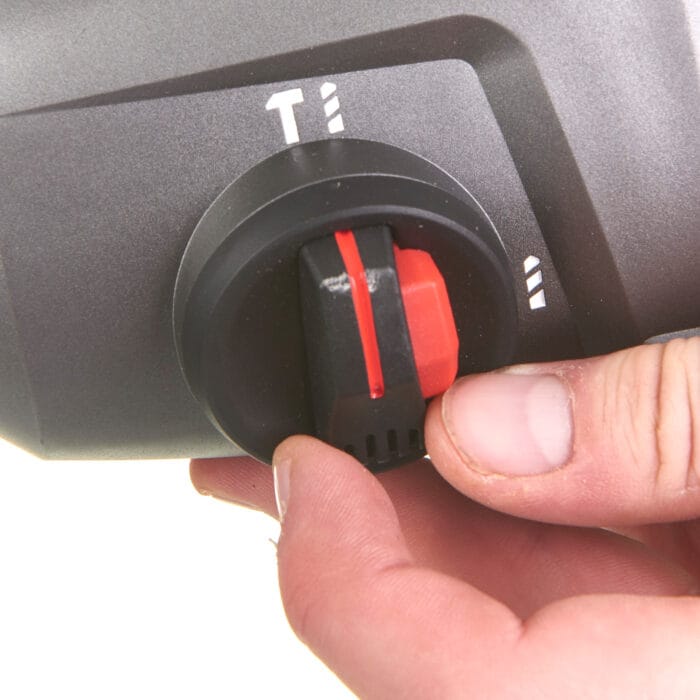 milwauke tassellatore sds plus a due modalità con capacità di foratura fino a 26 mm