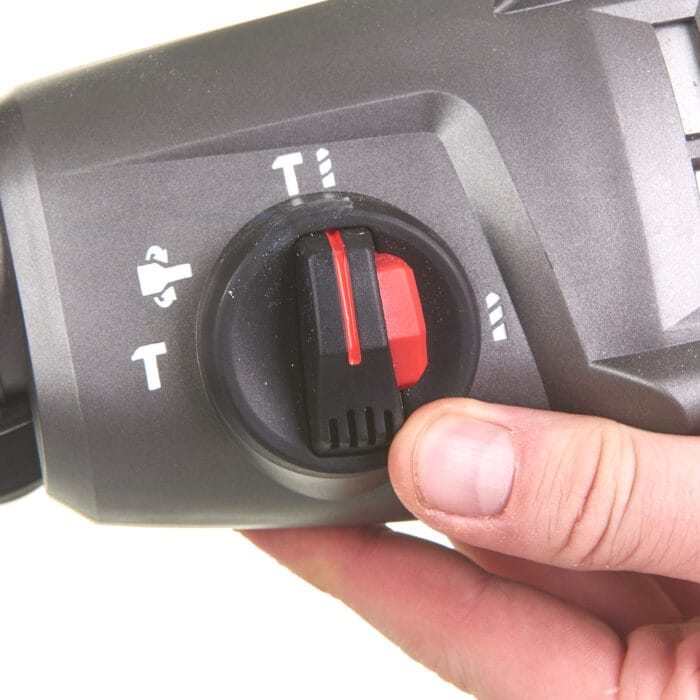 milwauke tassellatore sds plus a tre modalità con capacità di foratura fino a 26 mm