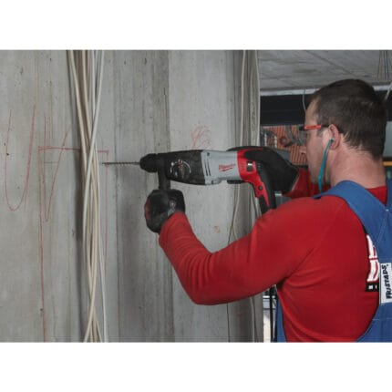 milwauke tassellatore sds plus a tre modalità con capacità di foratura fino a 28 mm