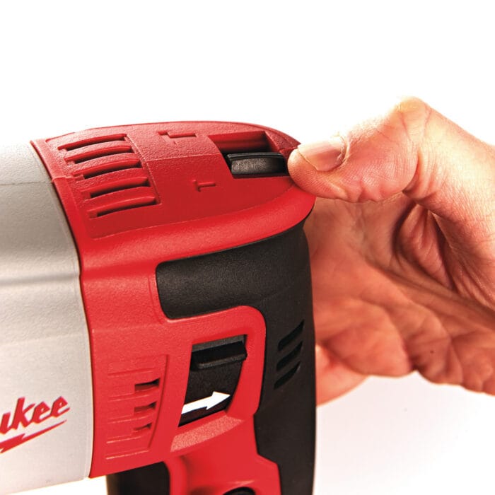 milwauke tassellatore sds plus a tre modalità con capacità di foratura fino a 30 mm