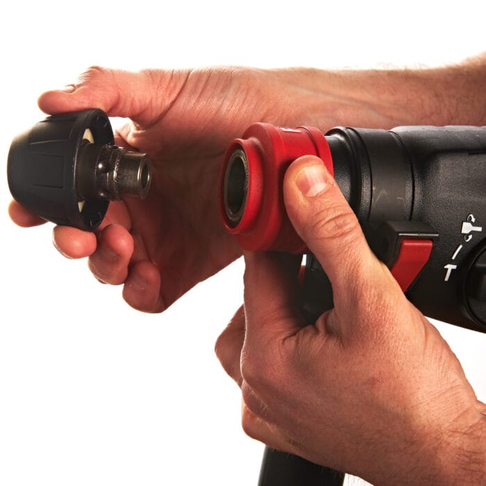 milwauke tassellatore sds plus a tre modalità con capacità di foratura fino a 30 mm