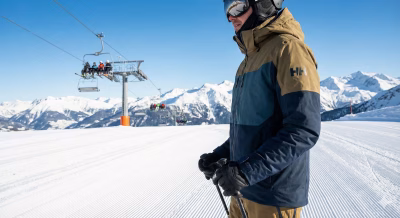 perché helly hansen è la scelta calda per lo sciatore da pista