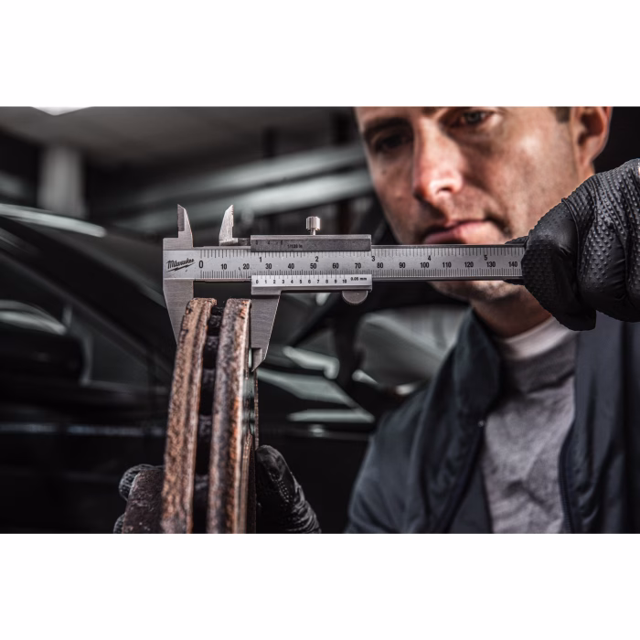 milwaukee calibro tascabile