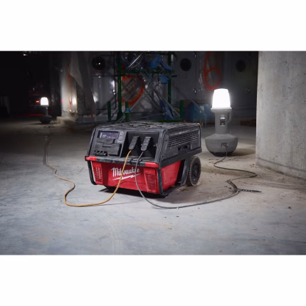 milwaukee generatore portatile da 6.0 kwh packout™ 7200 / 3600 w