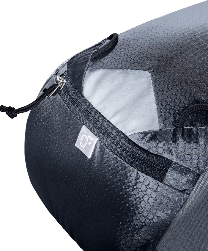 deuter race 8 black