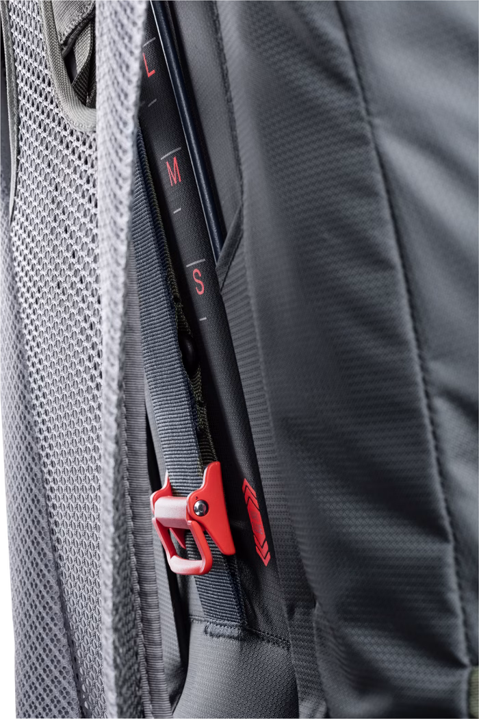 deuter futura air trek 50+10 black graphite s l